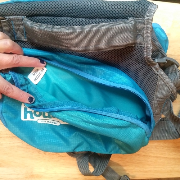 Outward Hound dog backpack - Picture 2 of 6